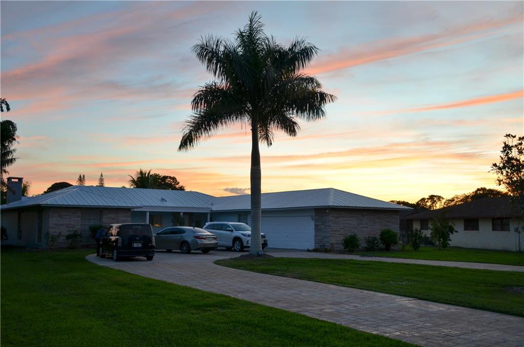 1154 Northwest Spruce Ridge Drive Stuart, FL 34994 - Photo 4 of 43 Gallery Image 4