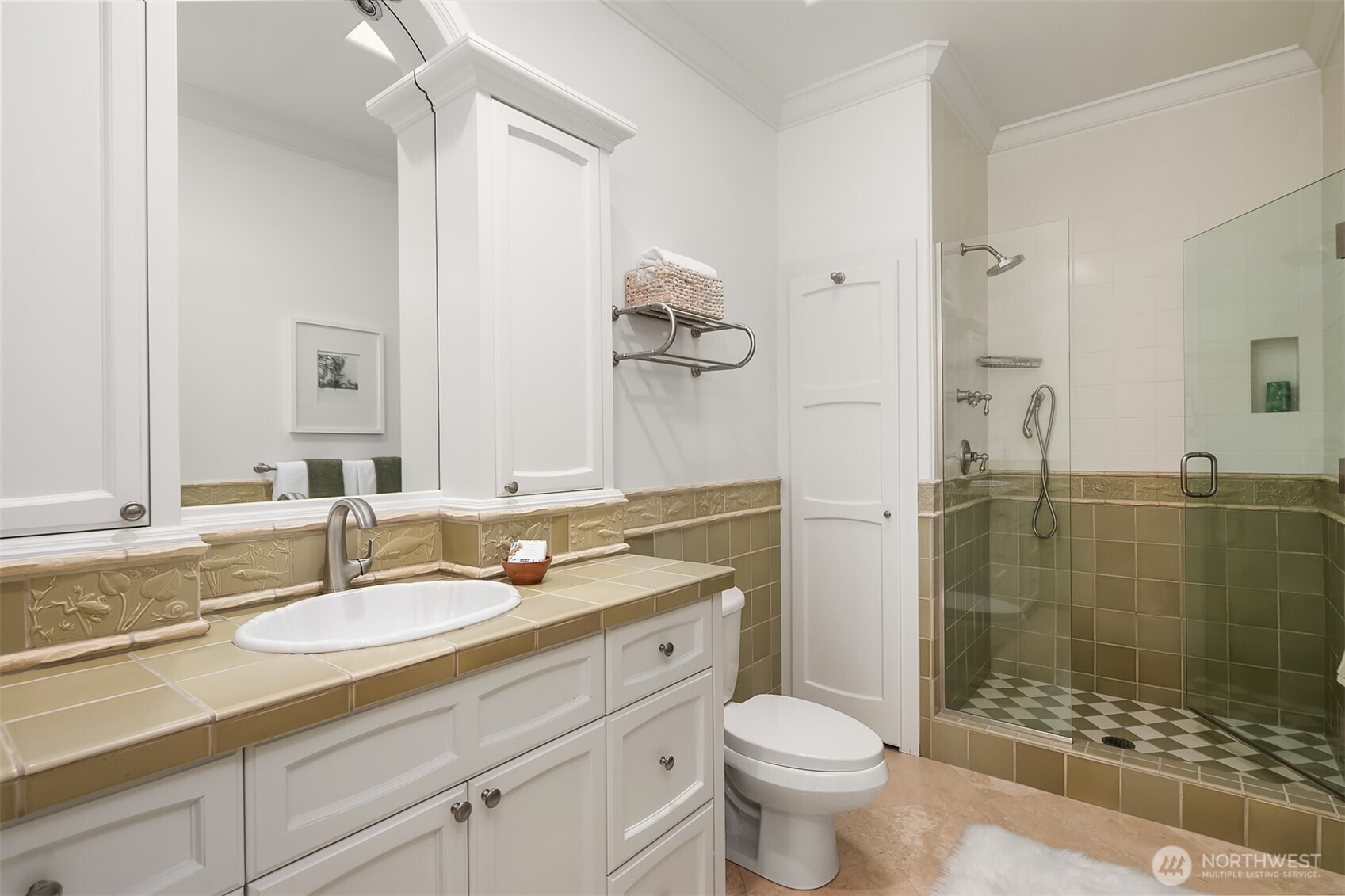 8772 Sand Point Way Northeast Seattle, WA 98115 - Photo 28 of 40