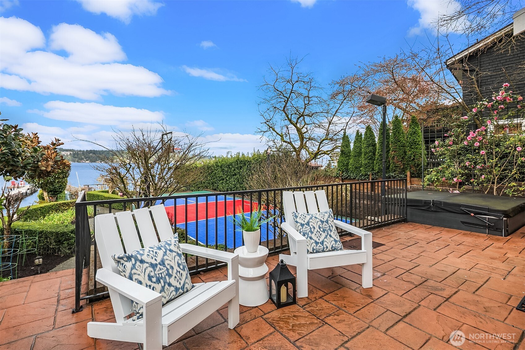 8772 Sand Point Way Northeast Seattle, WA 98115 - Photo 31 of 40