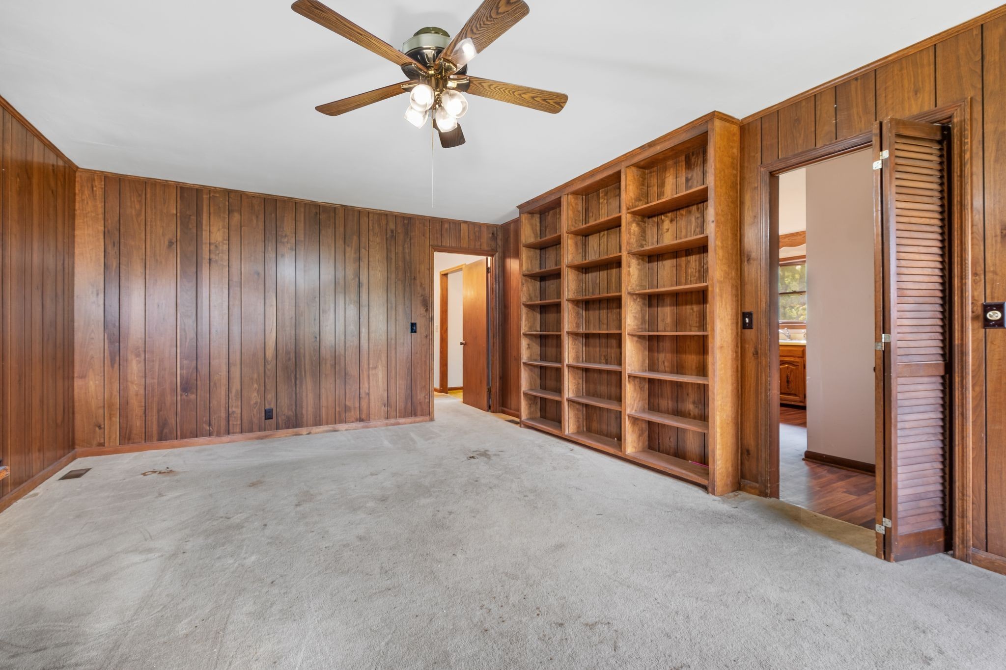 4245 Nonaville Road Mount Juliet, TN 37122 - Photo 23 of 38 an empty room with closet area