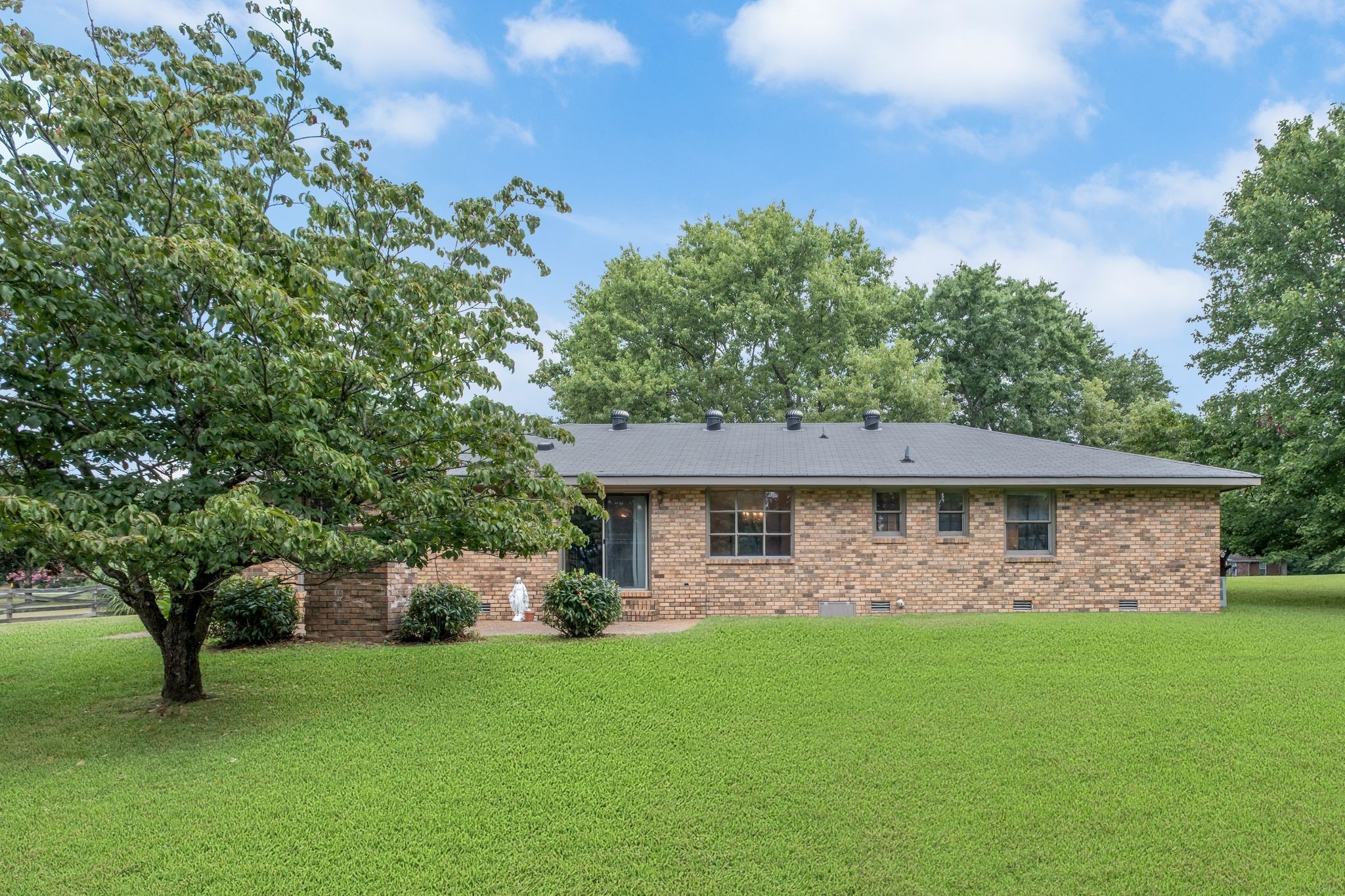 4245 Nonaville Road Mount Juliet, TN 37122 - Photo 33 of 38 a front view of house with yard and green space