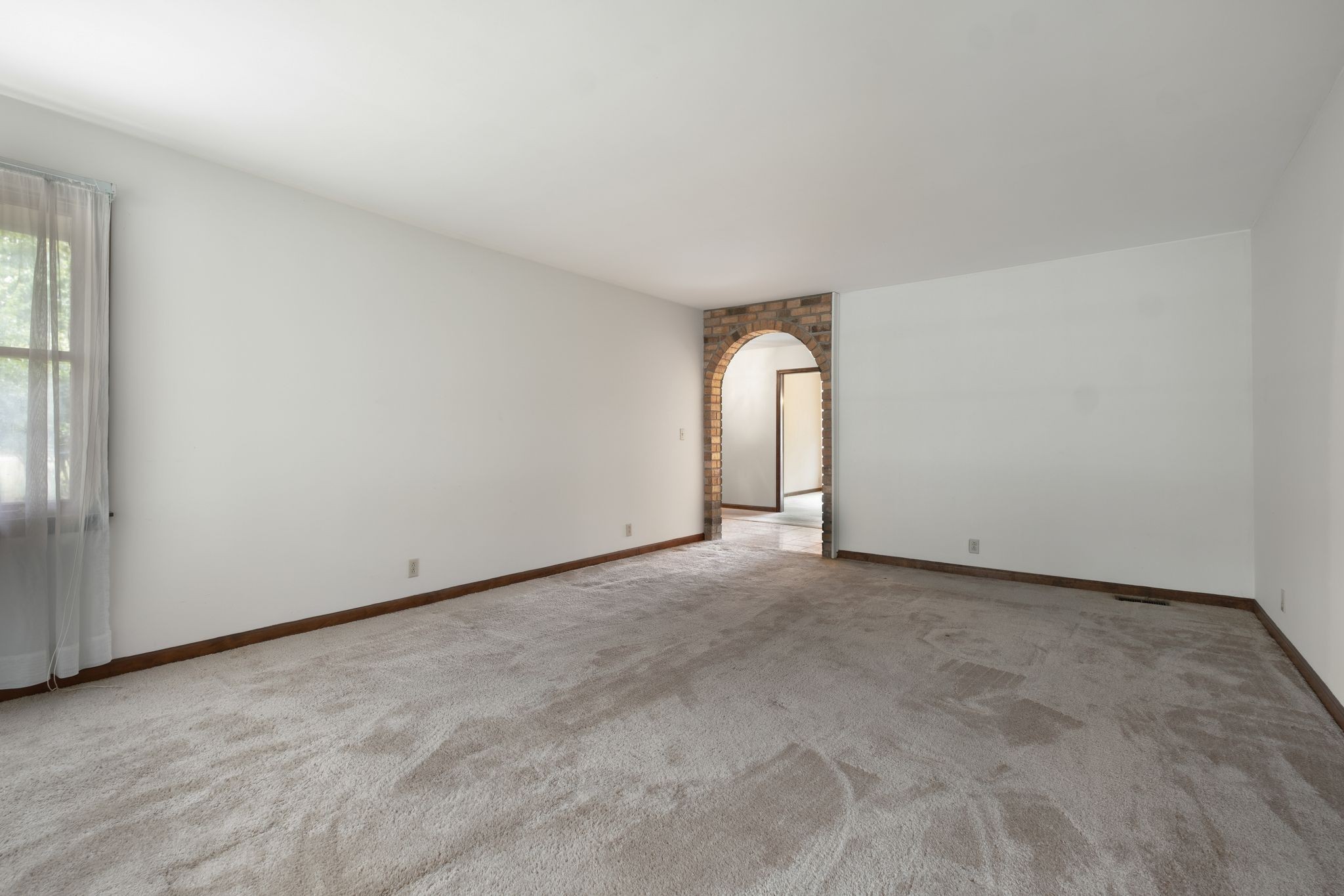 4245 Nonaville Road Mount Juliet, TN 37122 - Photo 9 of 38 an empty room with windows