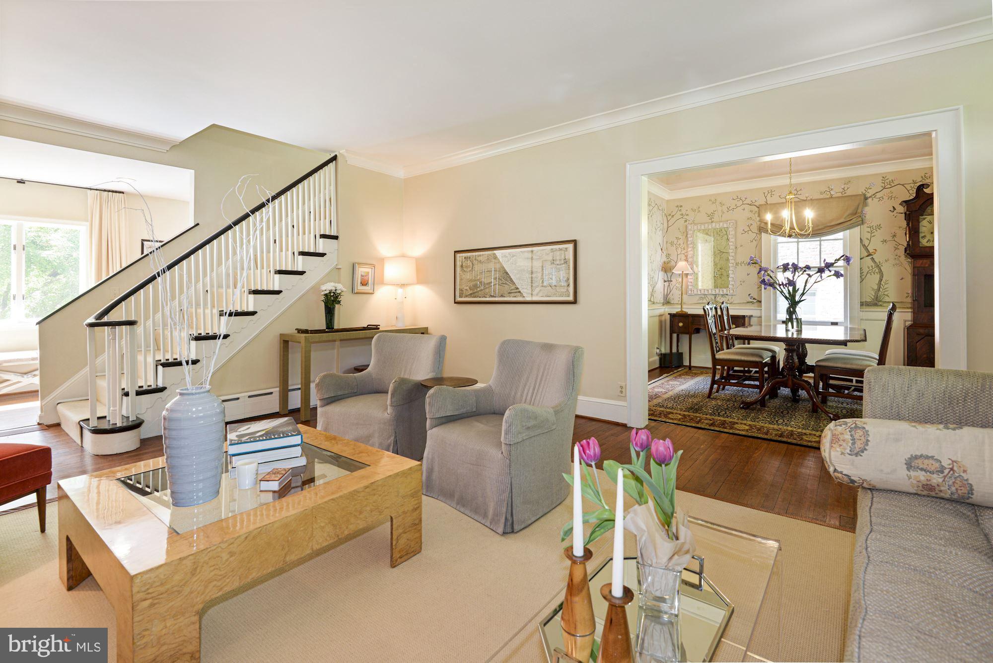 5918 Broad Branch Road Northwest Washington, DC 20015 - Photo 4 of 44 Living Room
