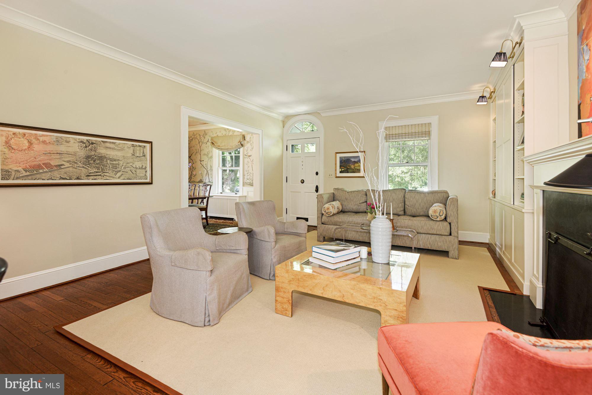 5918 Broad Branch Road Northwest Washington, DC 20015 - Photo 5 of 44 Living Room