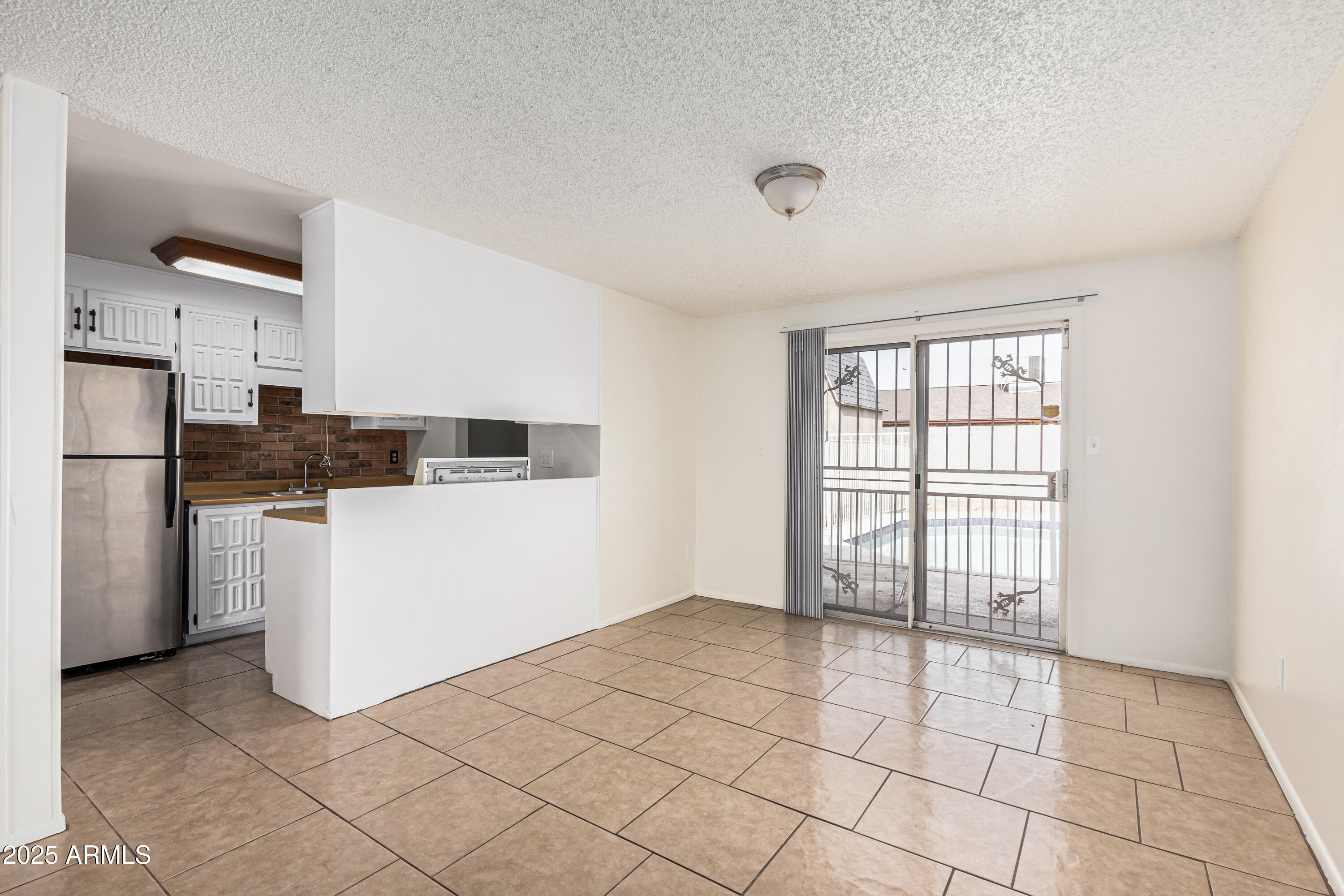 5816 West Berkeley Road Phoenix, AZ 85035 - Photo 9 of 30 Dining 2