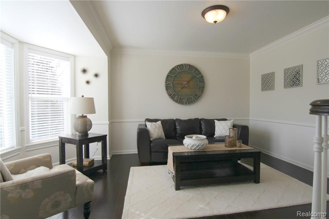 199 Stonetree Circle Rochester, MI 48309 - Photo 7 of 26 Stonetree Cir Dining Room.jpg