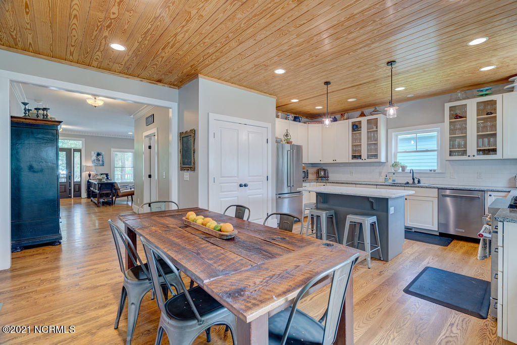 207 Newton Road Hampstead, NC 28443 - Photo 20 of 58 207NewtonEdit-24