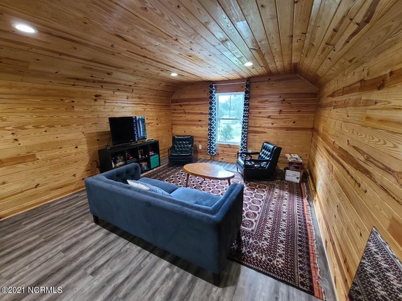 207 Newton Road Hampstead, NC 28443 - Photo 46 of 58 Finished room over garage