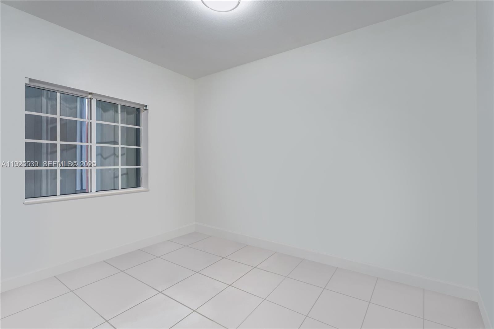 13941 Southwest 13th Street Miami, FL 33184 - Photo 17 of 27