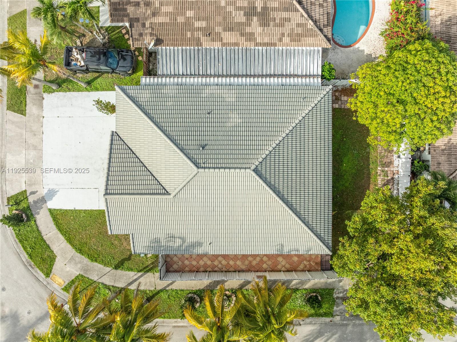 13941 Southwest 13th Street Miami, FL 33184 - Photo 26 of 27