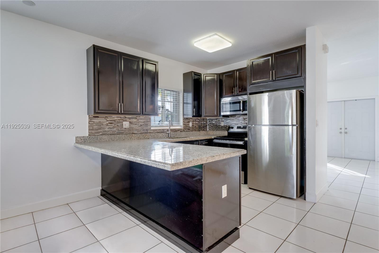 13941 Southwest 13th Street Miami, FL 33184 - Photo 10 of 27