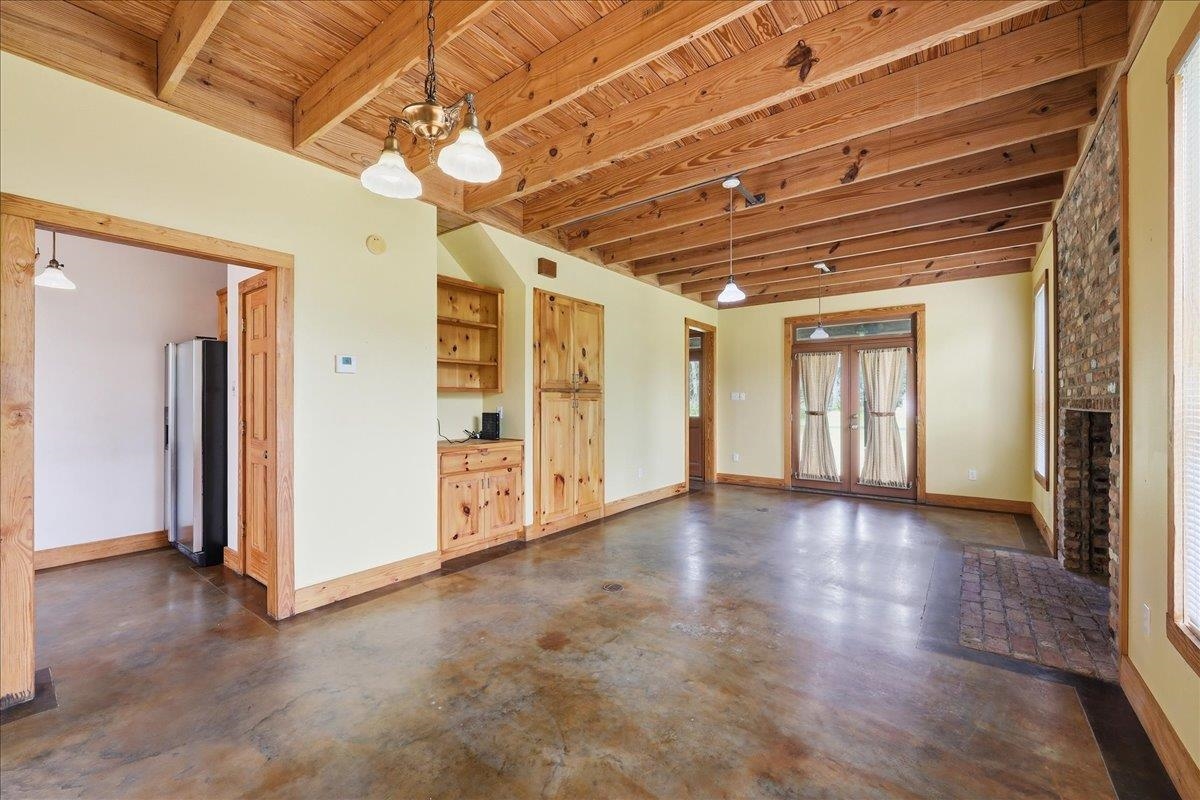 6923 Horseshoe Bend Road Orange, TX 77632 - Photo 4 of 37