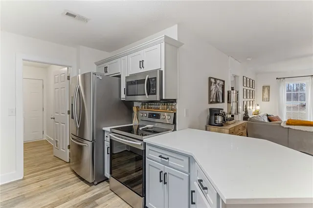 $324,900 | 144 Jefferson Road, West Union, SC 29696