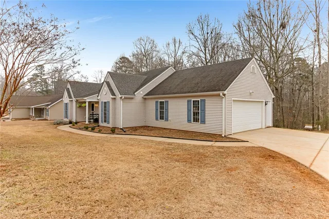$324,900 | 144 Jefferson Road, West Union, SC 29696