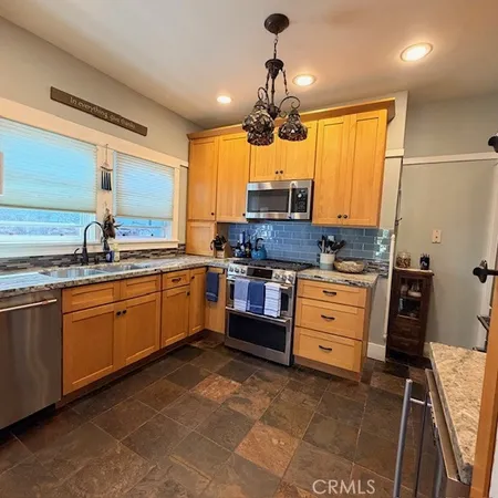 $5,795 | 100 South Prospect Avenue, Redondo Beach, CA 90277