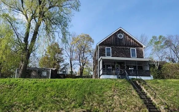 $169,500 | 5 Guilmette Street, Berlin, NH 03570