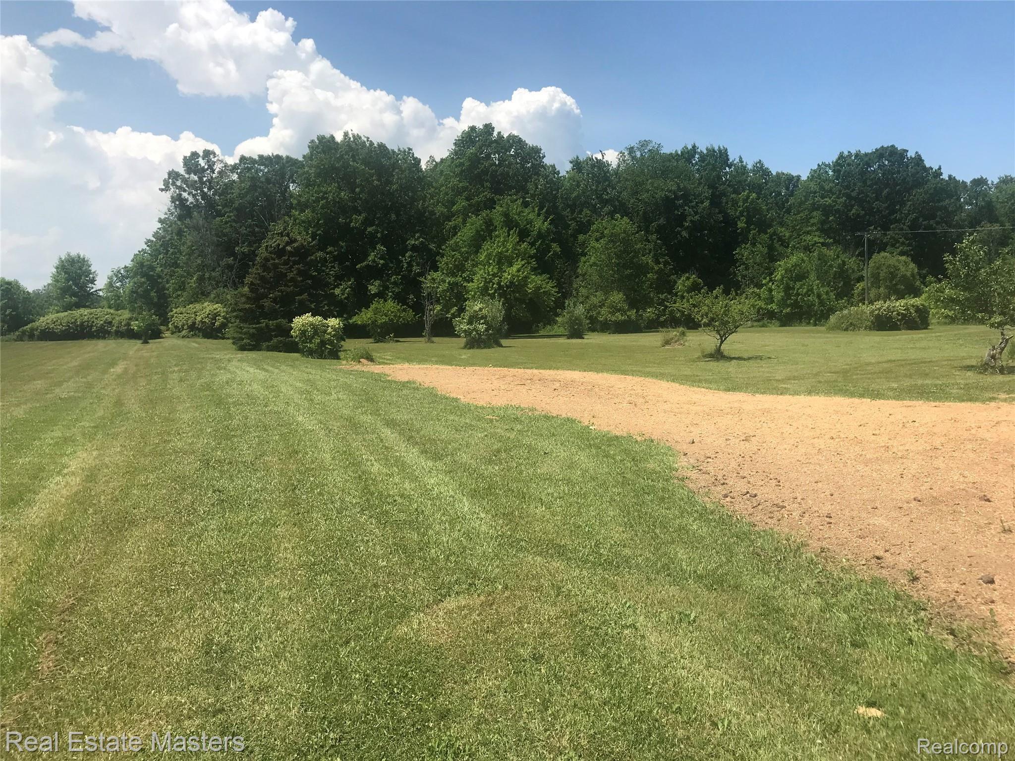 8315 Duce Road Avoca, MI 48006 - Photo 18 of 20 d14.jpg