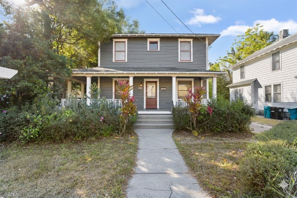 520 East Anderson Street Orlando, FL 32801 - Photo 26 of 26 a front view of a house with garden