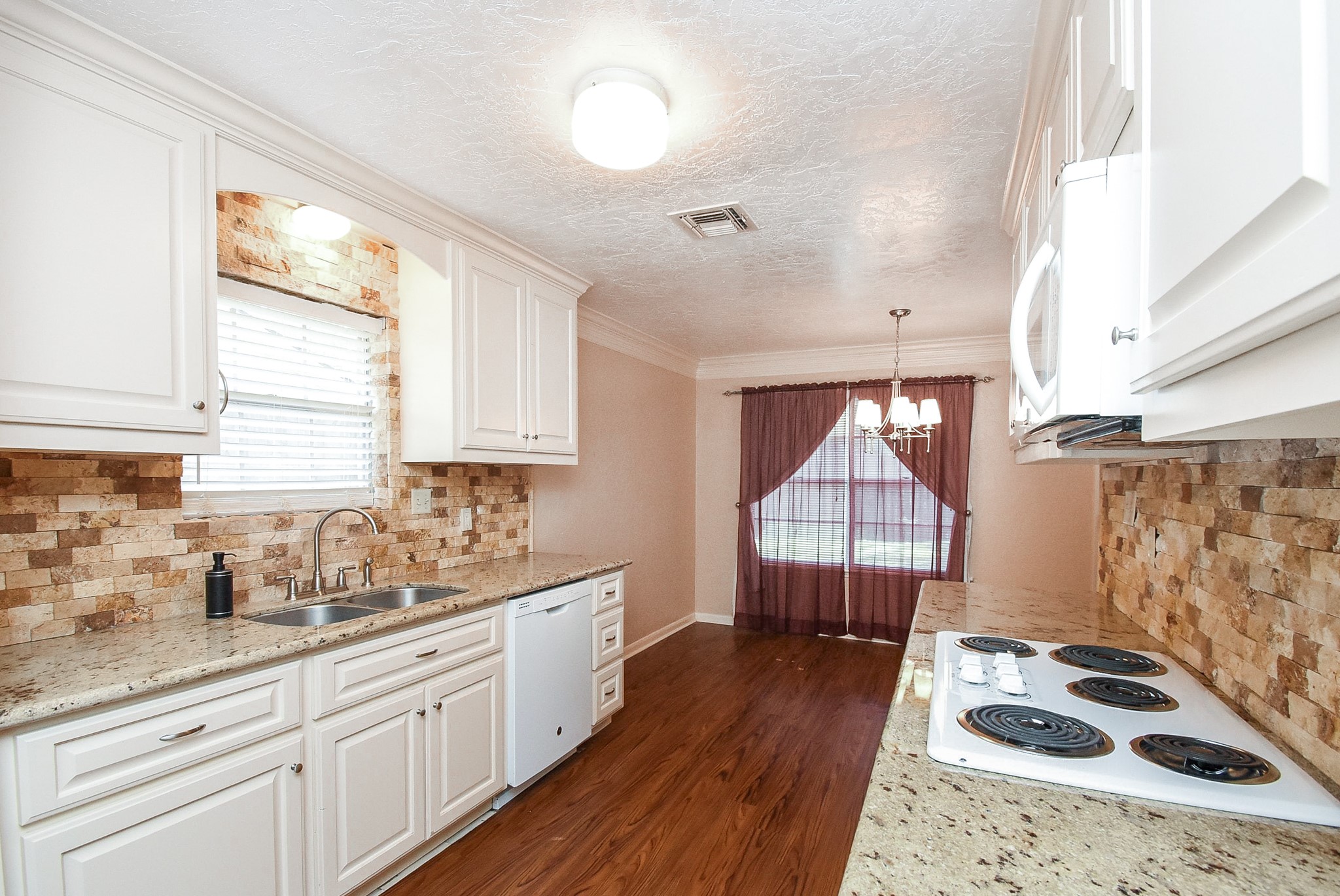 2014 Jones Street Rosenberg, TX 77471 - Photo 14 of 33