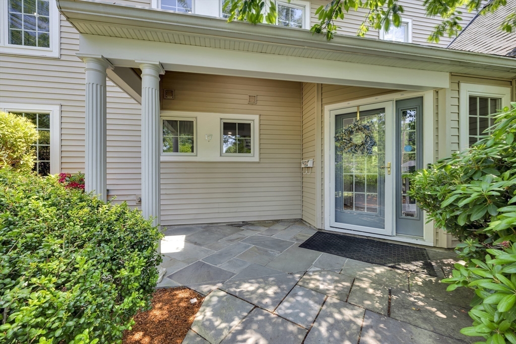 17 Clara Road Framingham, MA 01701 - Photo 4 of 40