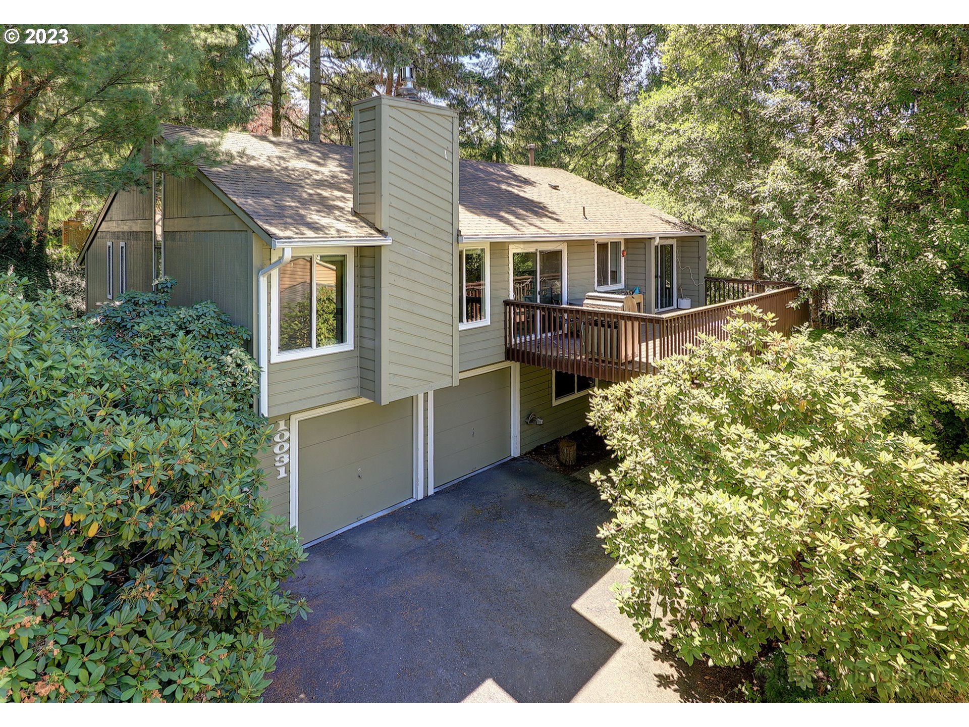 10031 Southwest Quail Post Road Portland, OR 97219 - Photo 1 of 35 Gallery Image 1
