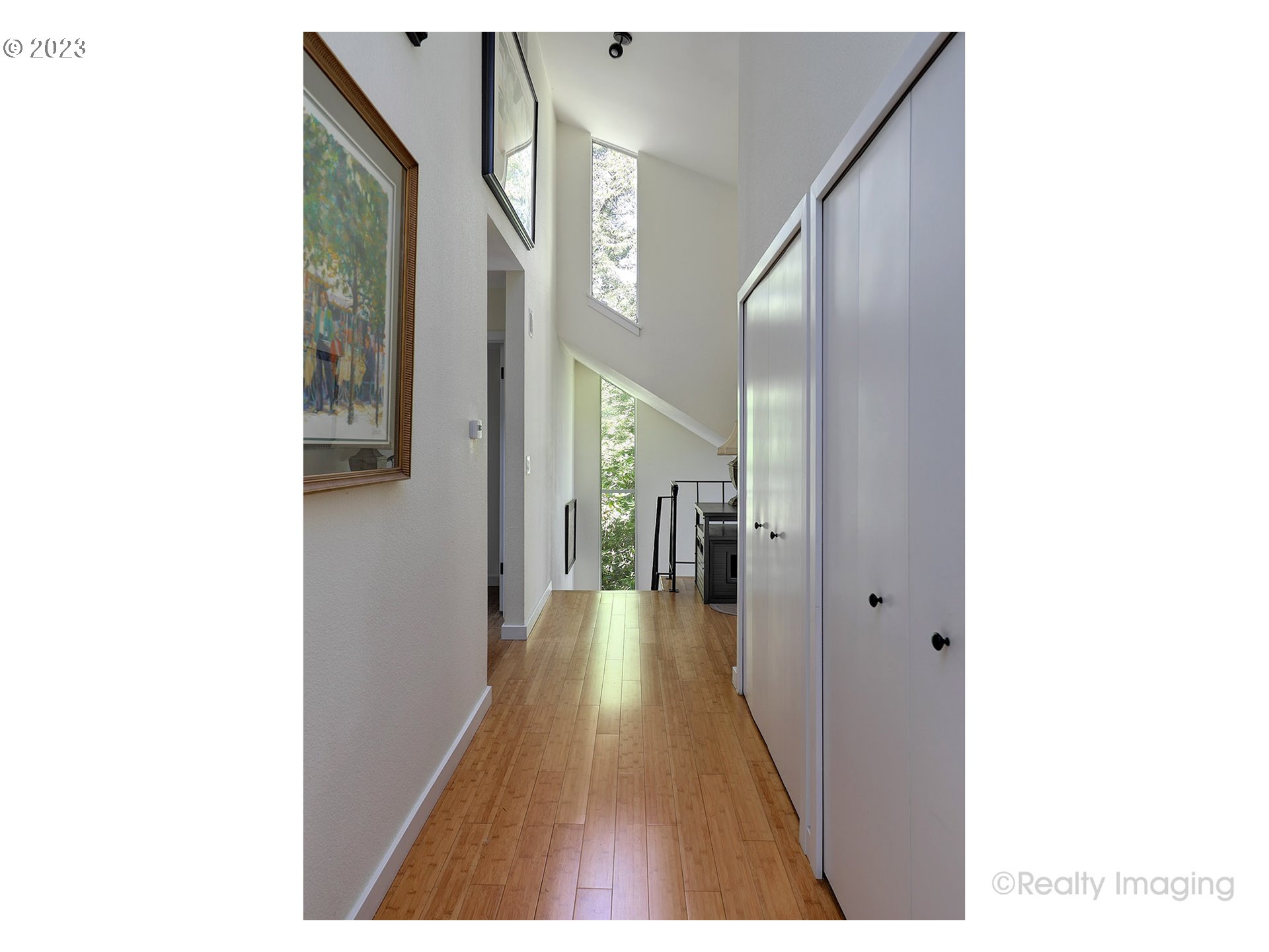 10031 Southwest Quail Post Road Portland, OR 97219 - Photo 18 of 35 Gallery Image 18