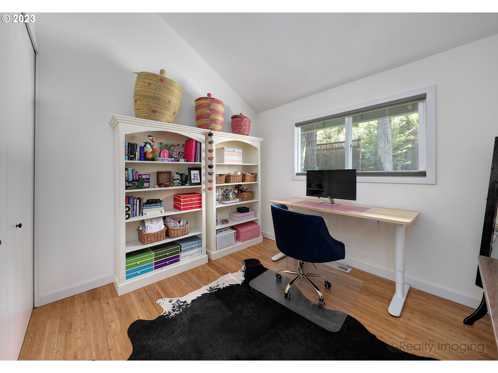 10031 Southwest Quail Post Road Portland, OR 97219 - Photo 21 of 35 Gallery Image 21