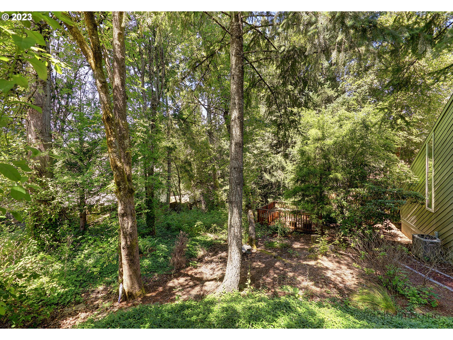 10031 Southwest Quail Post Road Portland, OR 97219 - Photo 33 of 35 Gallery Image 33