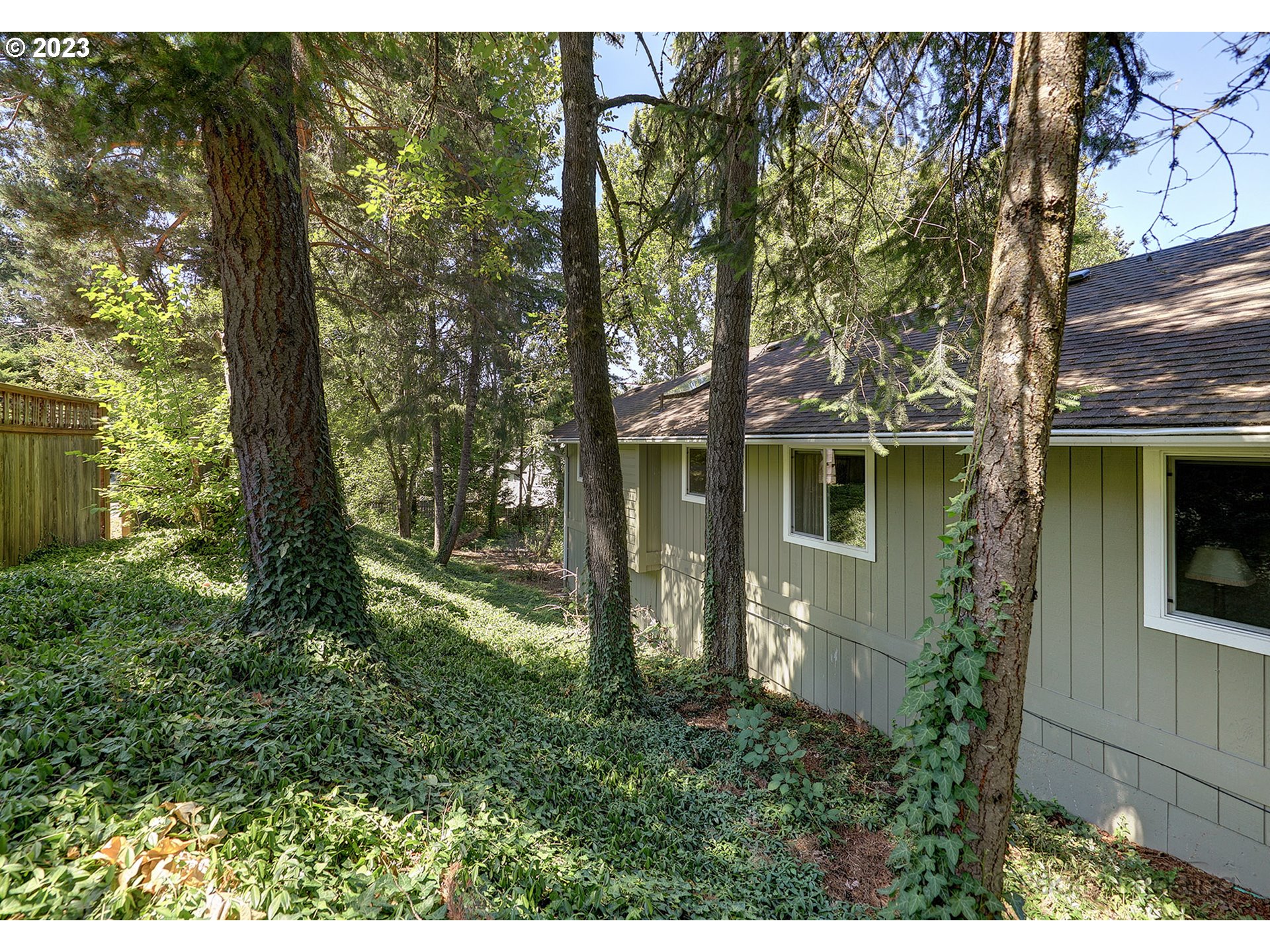10031 Southwest Quail Post Road Portland, OR 97219 - Photo 34 of 35 Gallery Image 34