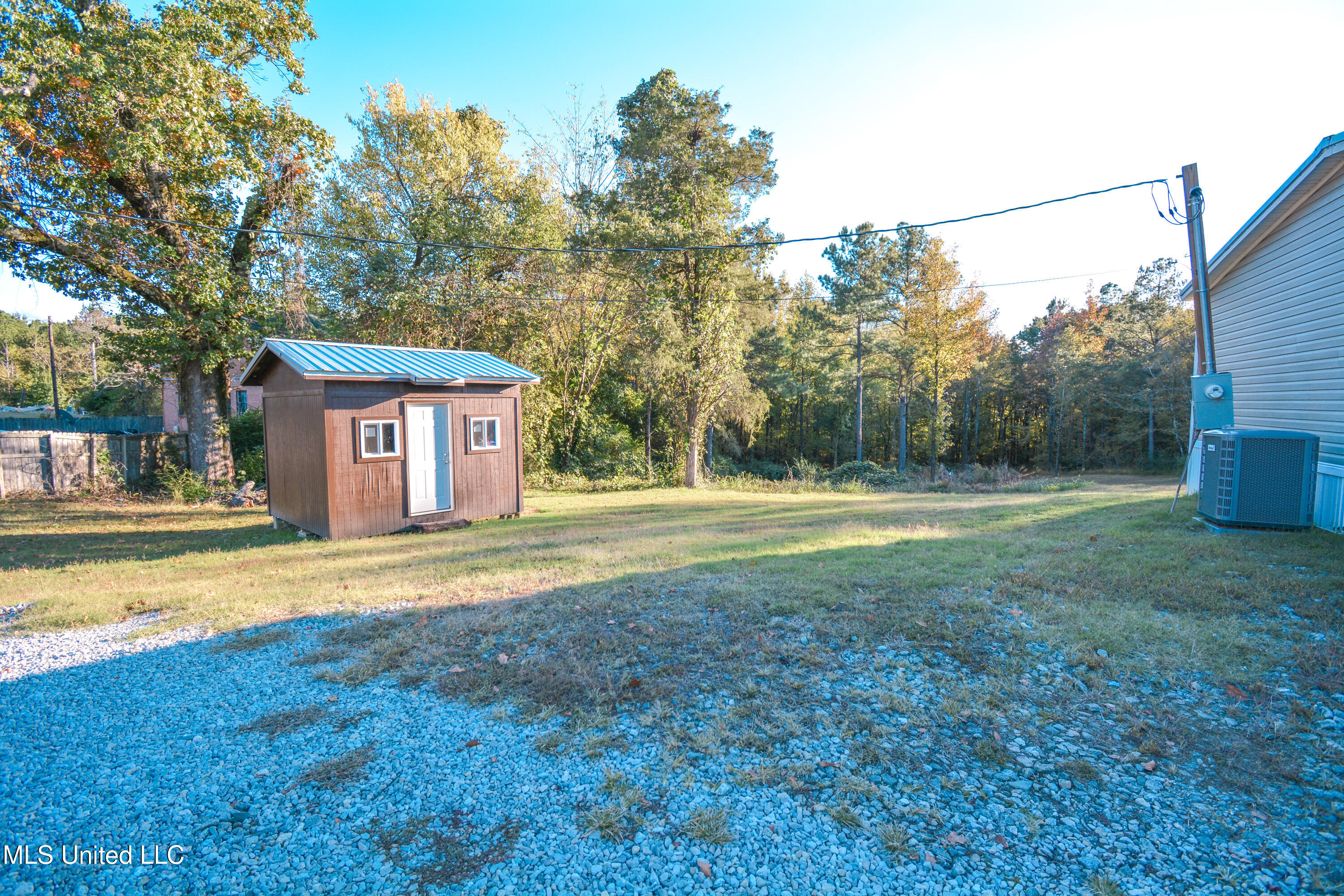 1459 French Road Byhalia, MS 38611 - Photo 4 of 51 DSC_0090