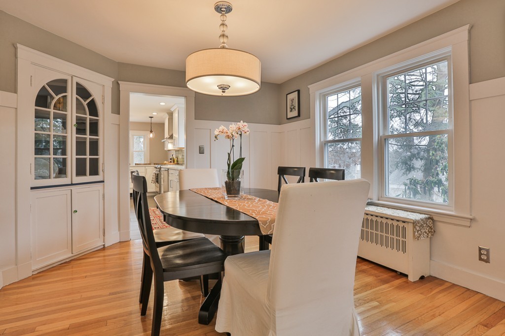 26 Oakledge Road Wakefield, MA 01880 - Photo 8 of 30 Gallery Image 8