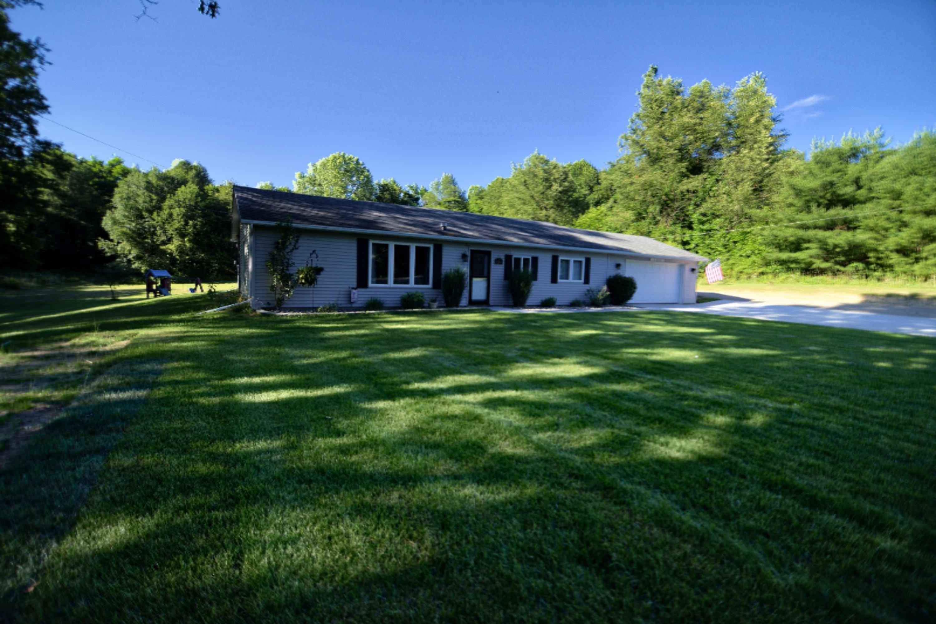 2145 Oak Forest Road Niles, MI 49120 - Photo 3 of 46 _DSC68852145 Oak Forest