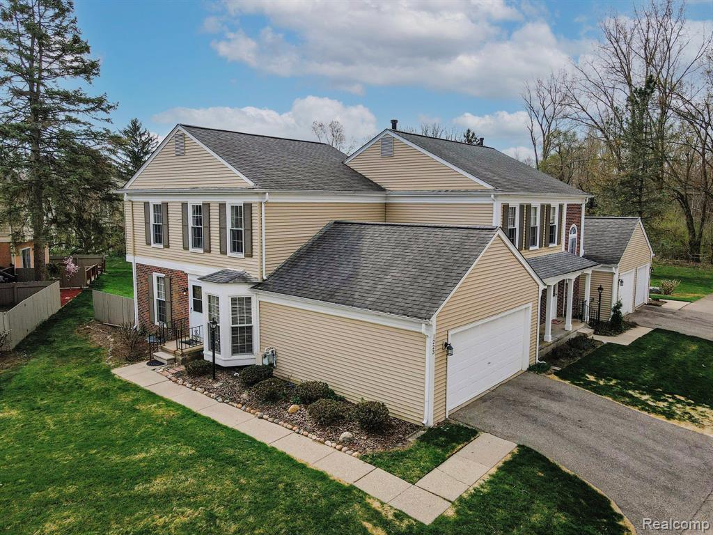 1223 Candlestick Lane Rochester Hills, MI 48306 - Photo 2 of 37