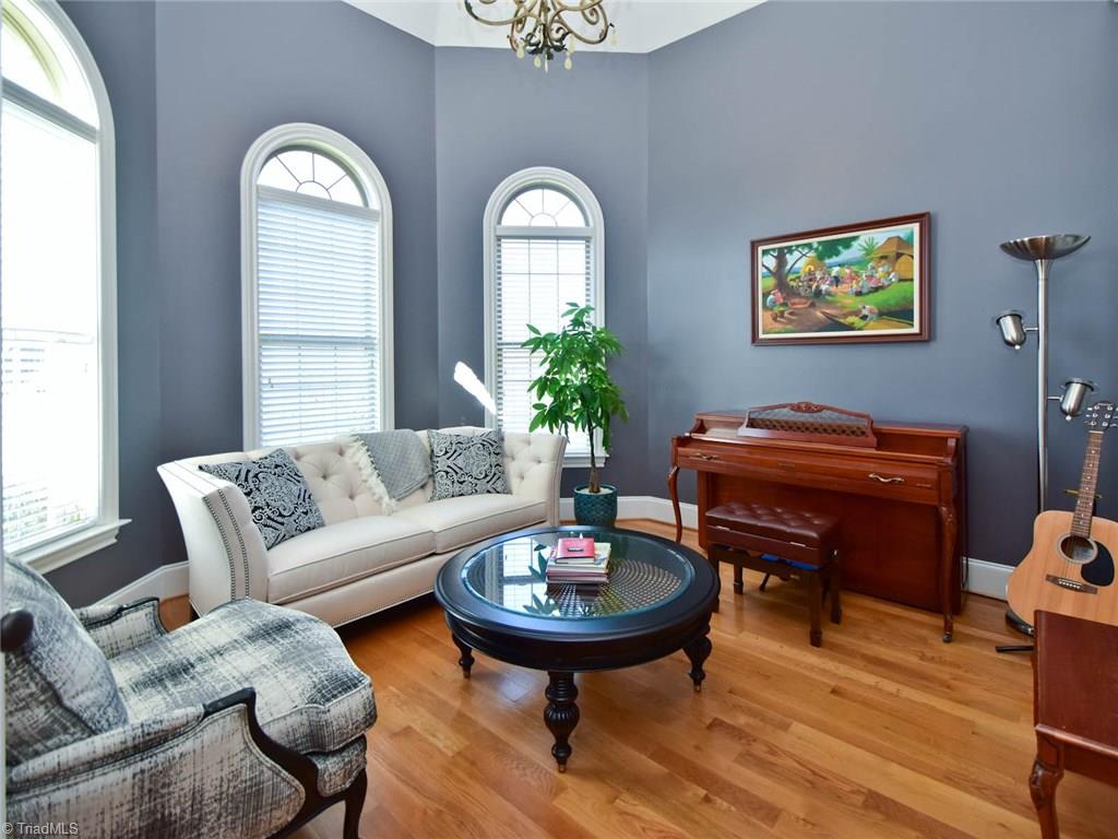 5004 Robdot Drive Oak Ridge, NC 27310 - Photo 5 of 30