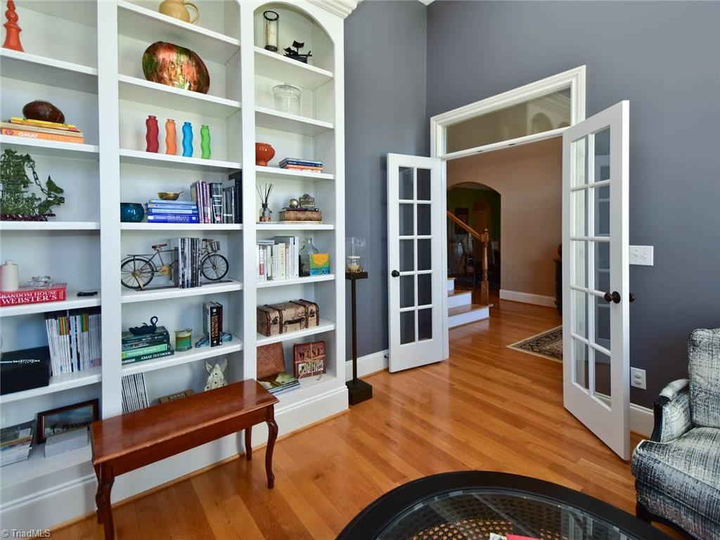5004 Robdot Drive Oak Ridge, NC 27310 - Photo 6 of 30