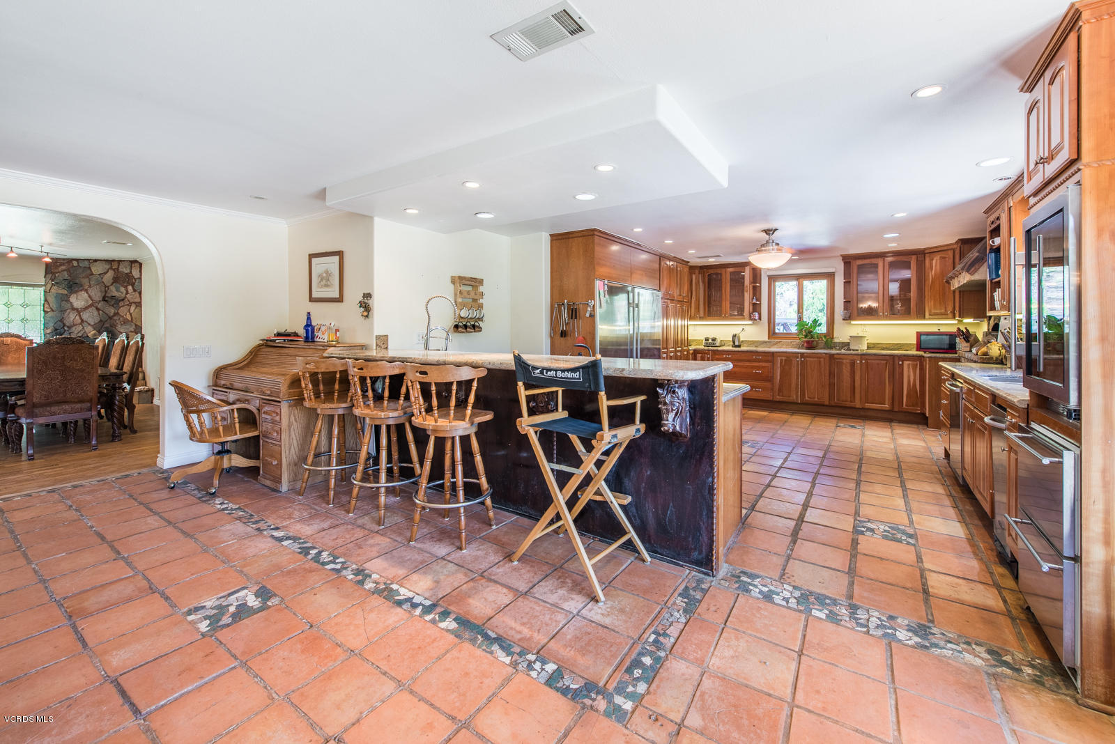 1366 Rambling Road Simi Valley, CA 93065 - Photo 11 of 47 MLS 1366 Rambling Rd Simi Valley-11