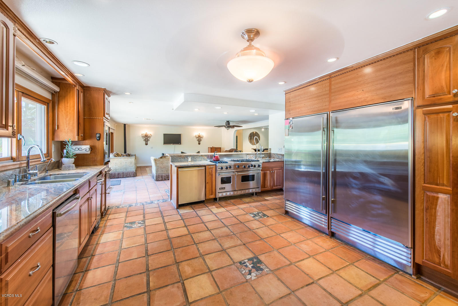 1366 Rambling Road Simi Valley, CA 93065 - Photo 14 of 47 MLS 1366 Rambling Rd Simi Valley-14
