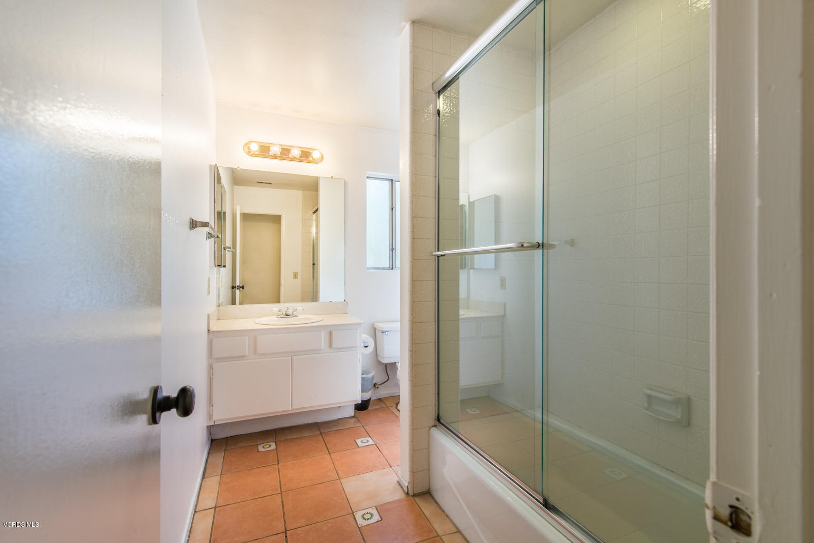 1366 Rambling Road Simi Valley, CA 93065 - Photo 22 of 47 MLS 1366 Rambling Rd Simi Valley-20