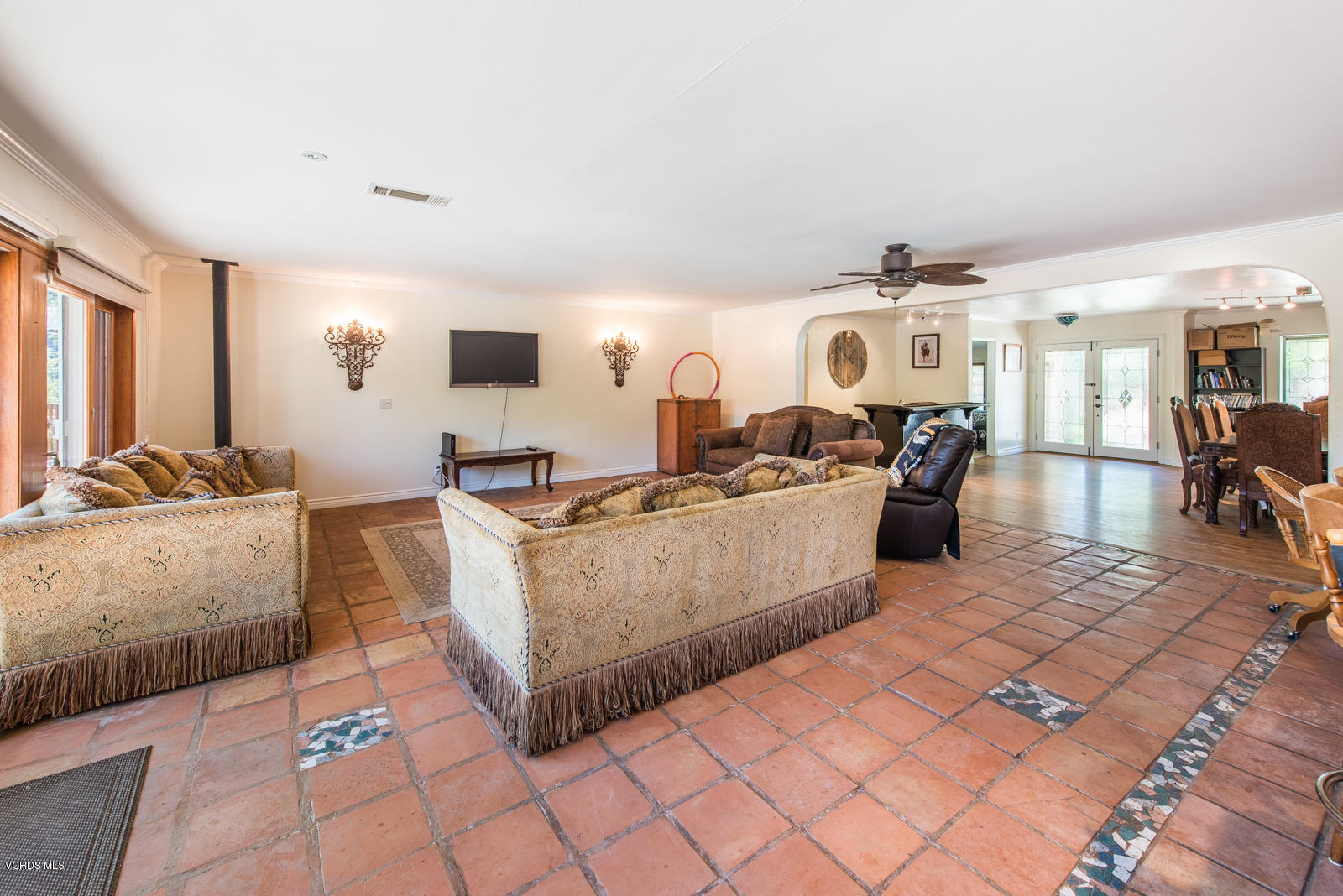 1366 Rambling Road Simi Valley, CA 93065 - Photo 9 of 47 MLS 1366 Rambling Rd Simi Valley-9