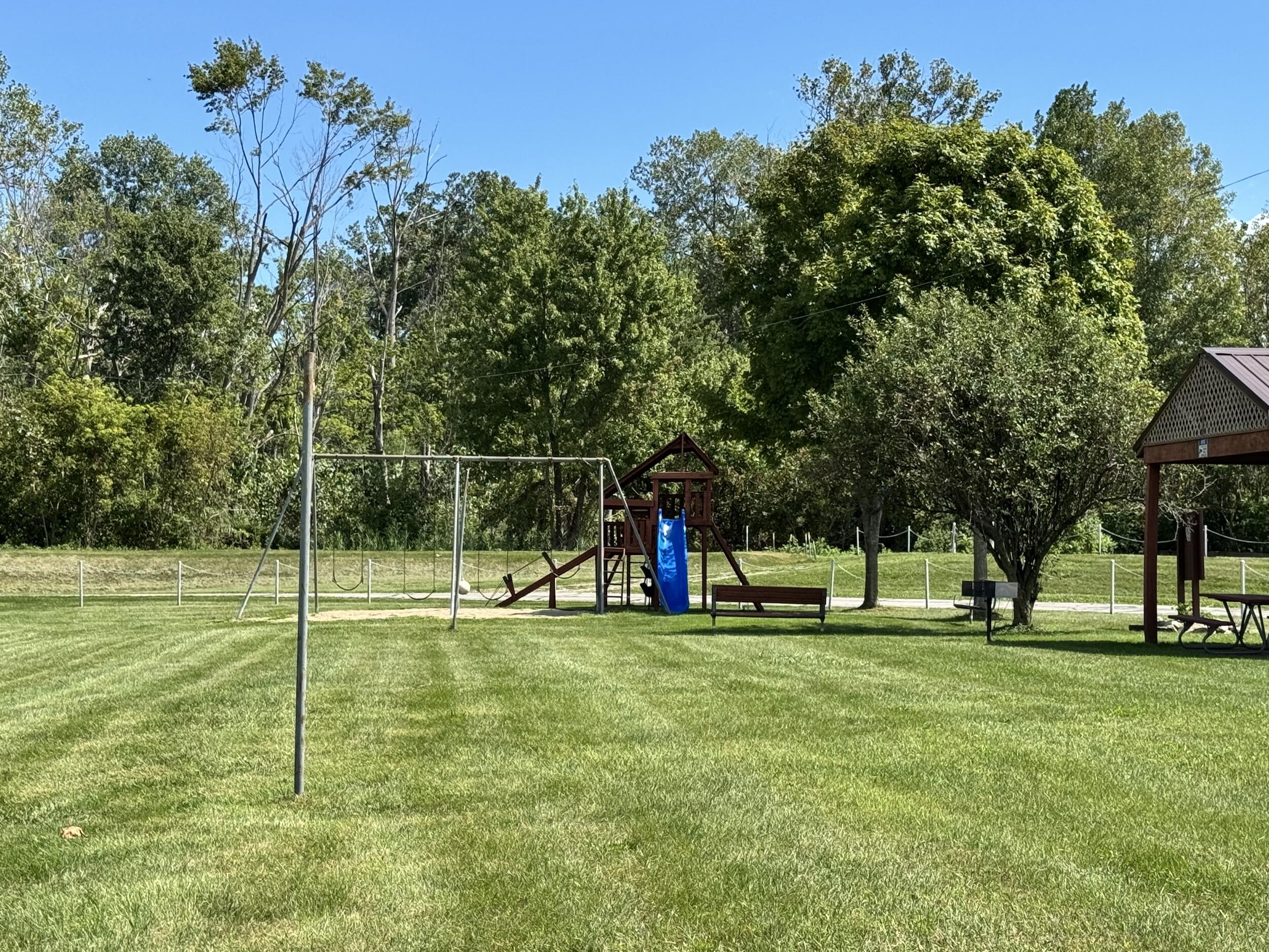 4479 Sycamore Road Newport, MI 48166 - Photo 17 of 27 IMG_2414