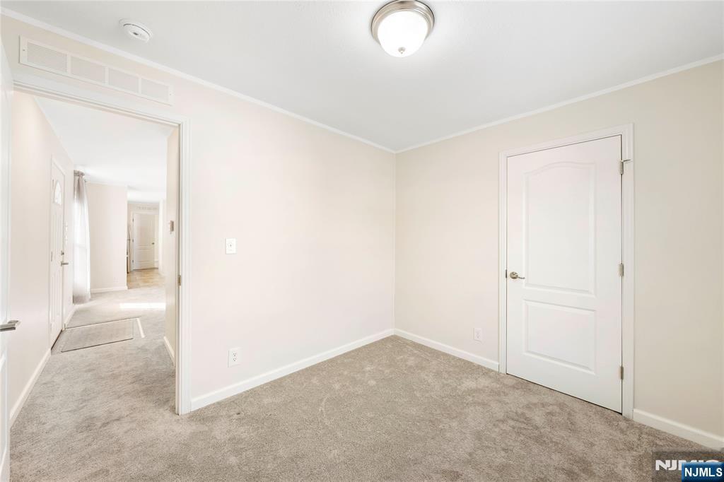 225 Albert Street Lodi, NJ 07644 - Photo 19 of 24