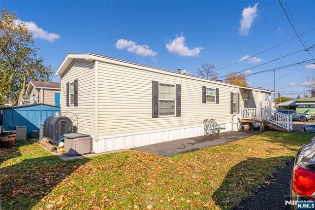 $190,000 | 225 Albert Street, Lodi, NJ 07644