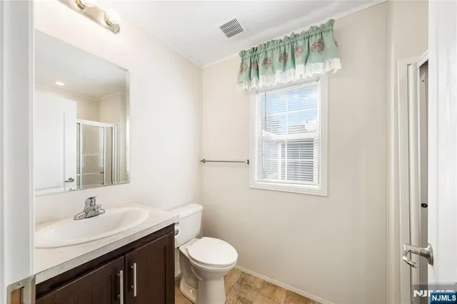 $190,000 | 225 Albert Street, Lodi, NJ 07644