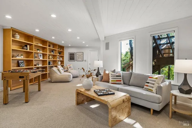 $16,000 | 1100 Bayhills Drive, San Rafael, CA 94903