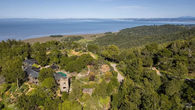 $16,000 | 1100 Bayhills Drive, San Rafael, CA 94903