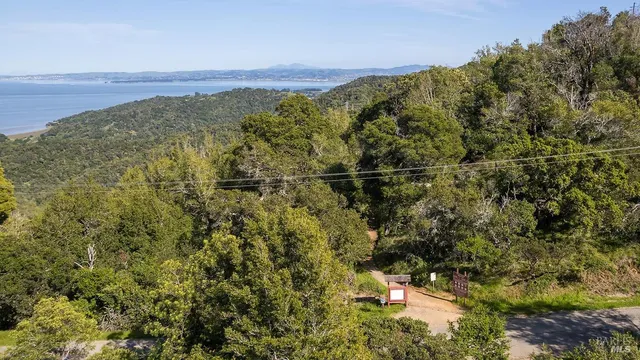 $16,000 | 1100 Bayhills Drive, San Rafael, CA 94903