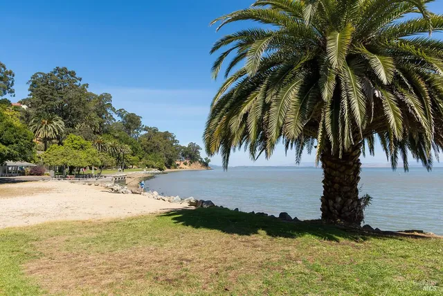 $16,000 | 1100 Bayhills Drive, San Rafael, CA 94903