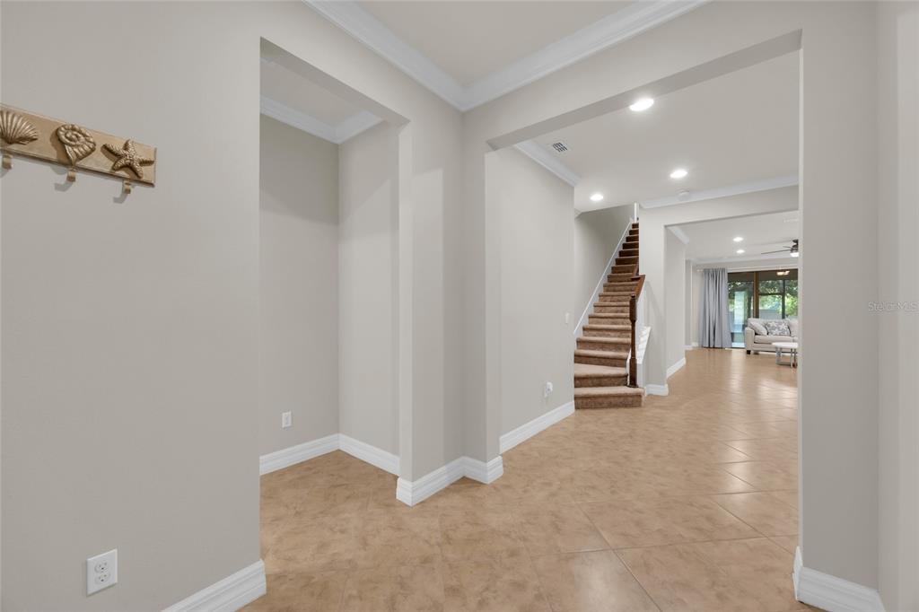 10713 BERRY CREEK Road Orlando, FL 32836 - Photo 8 of 44 Gallery Image 8