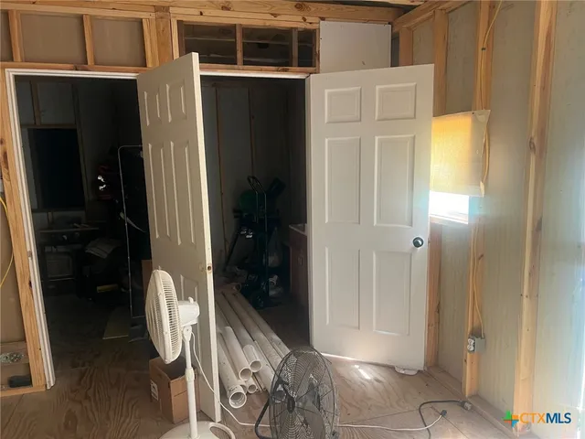 $55,000 | 906 4th Street, Edna, TX 77957