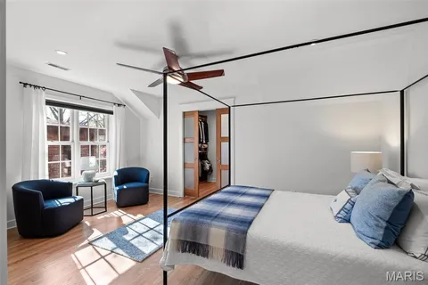 $1,025,000 | 8105 Kingsbury Boulevard, Clayton, MO 63105